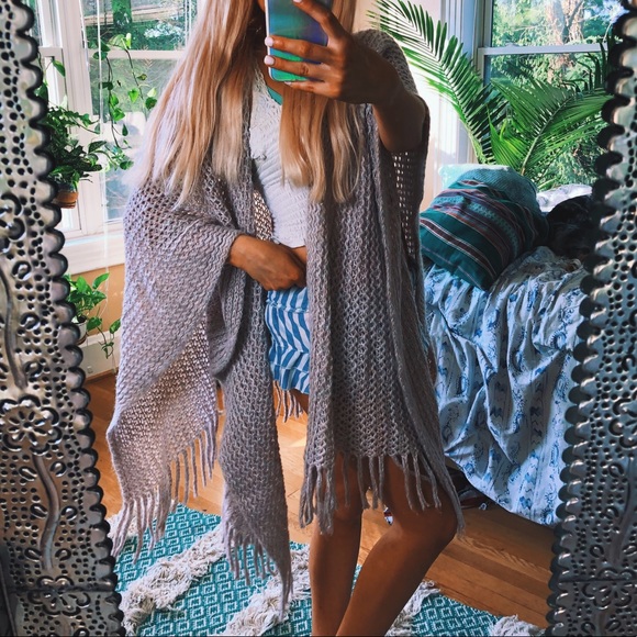 Sweaters - pink speckled batwing cardi poncho